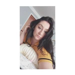 Meet your Posher, Becky